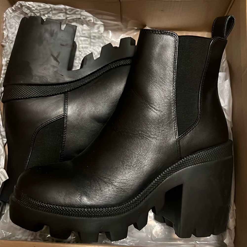 Steve Madden Chunky Booties